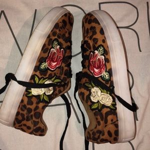 Women Casual Wear Shoes *Read description*